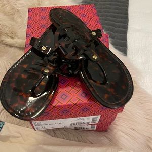 Tory Burch Tortoise Miller size 10 sandals